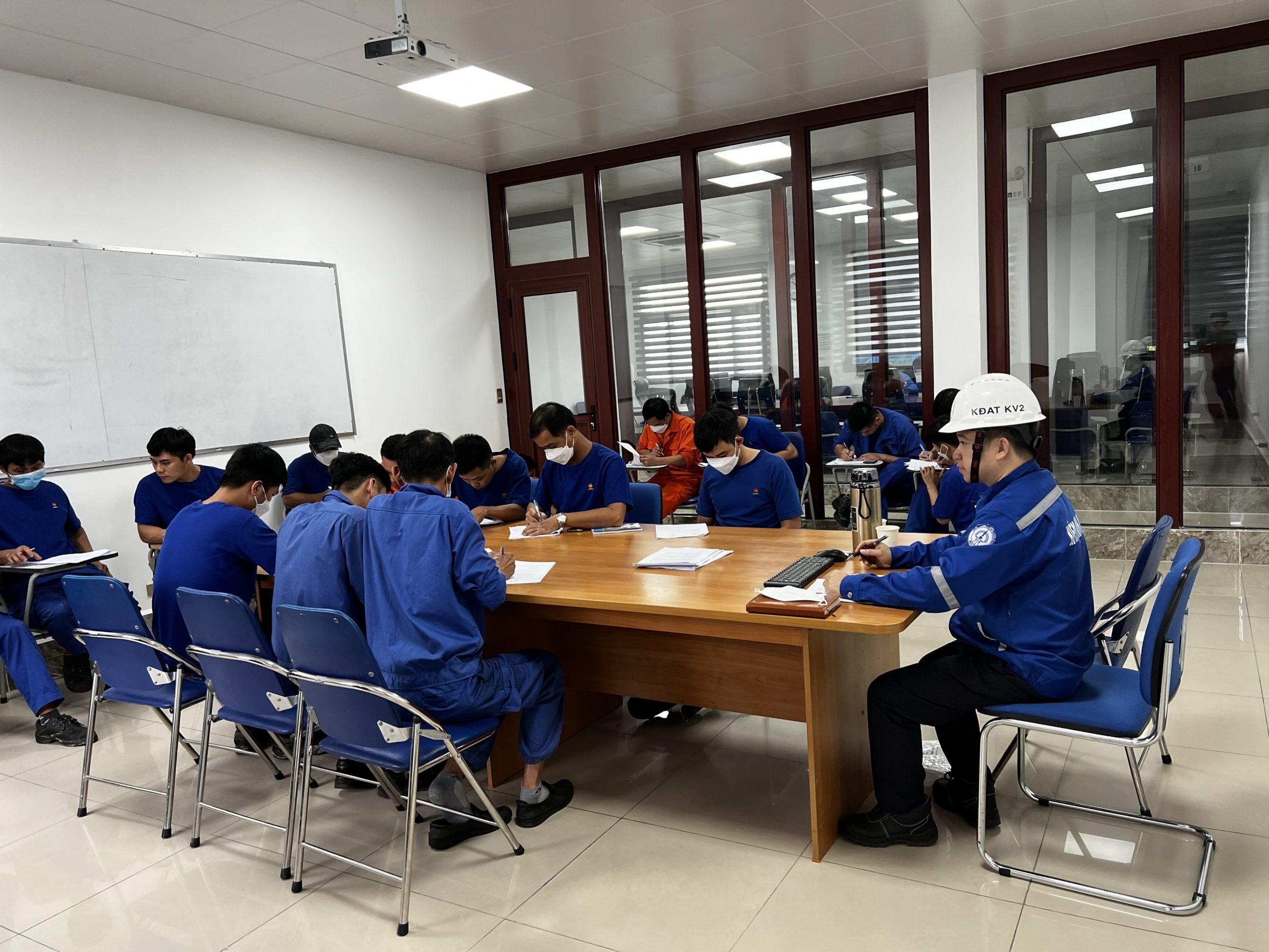 Các khóa học và chứng chỉ mà đơn vị kiểm định và đào tạo nghiệp vụ 3 cung cấp