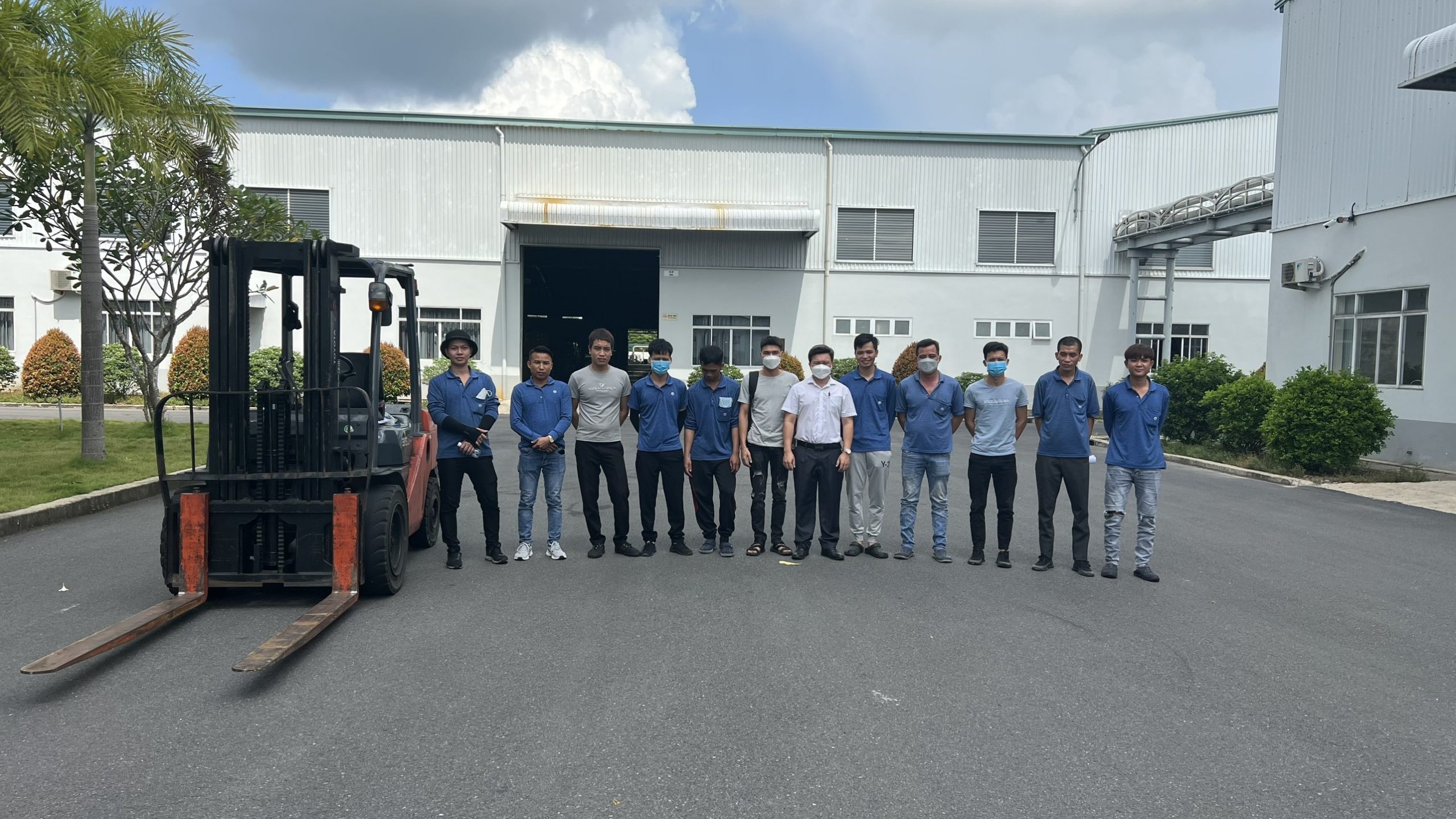 Dịch vụ đào tạo an toàn xe nâng cho người lao động của đơn vị kiểm định và đào tạo nghiệp vụ 3