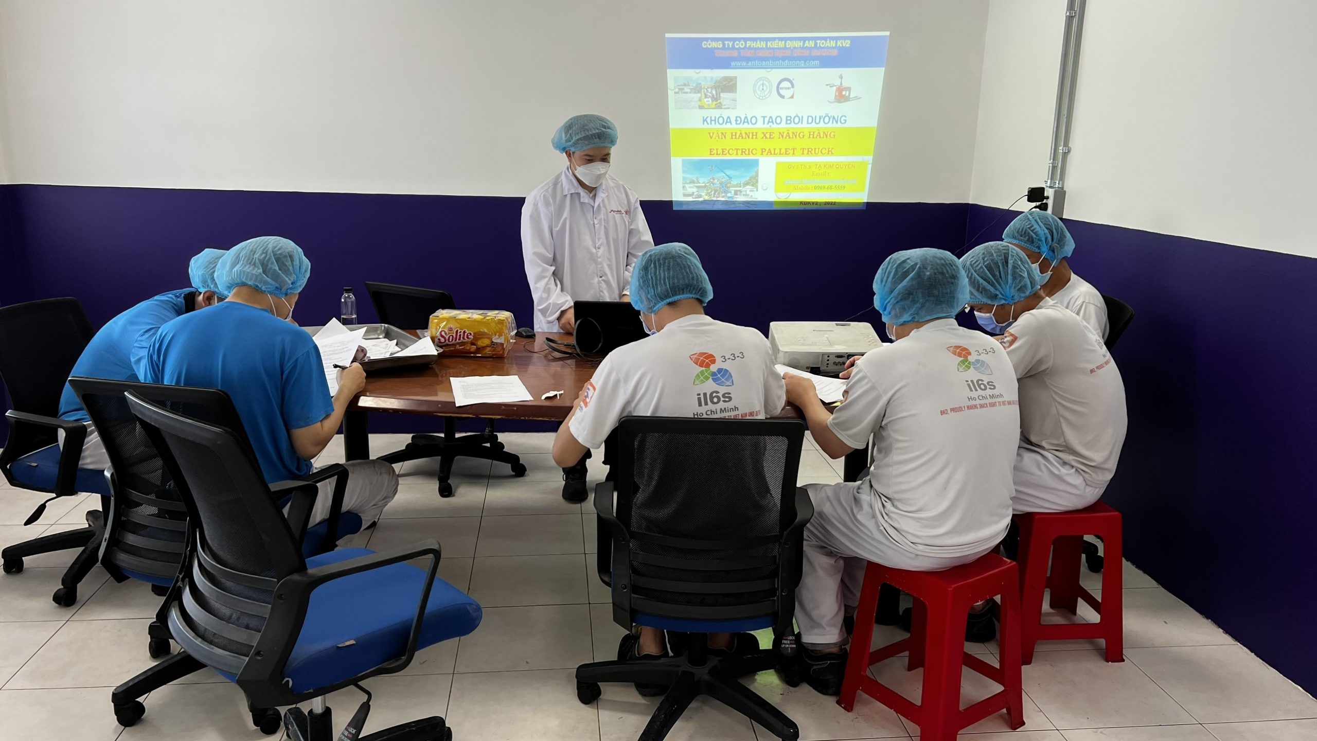 Đào tạo an toàn xe nâng ở Dĩ An Bình Dương – dịch vụ đào tạo chất lượng số 1