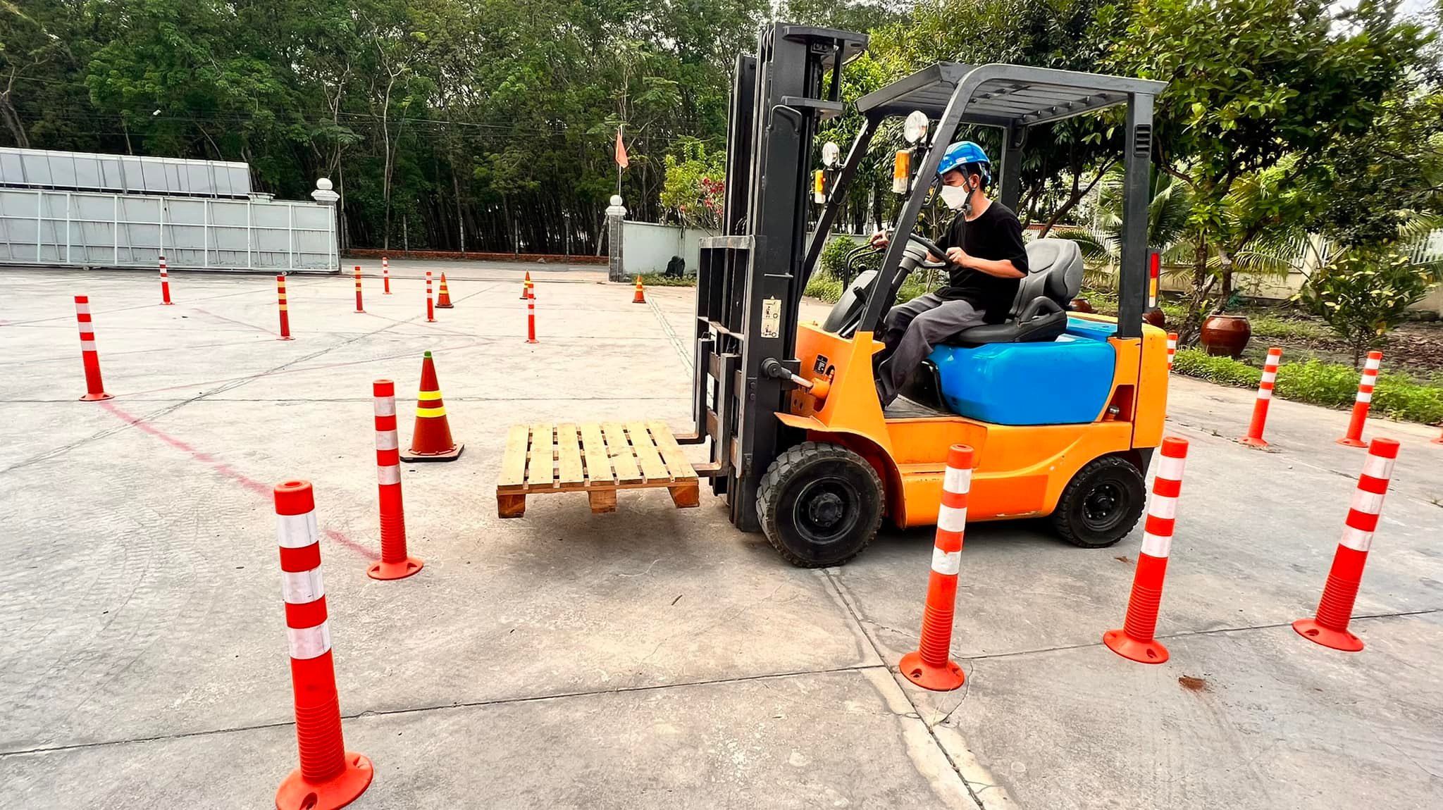 Nơi đào tạo an toàn xe nâng tại Bến Cát đạt chuẩn