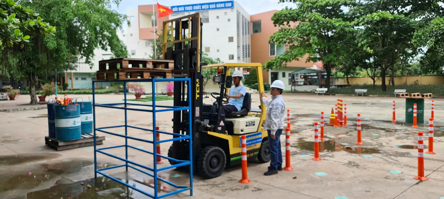 Kiểm định xe máy chuyên dụng tại Tân Uyên Kiểm định xe máy chuyên dụng tại Tân Uyên