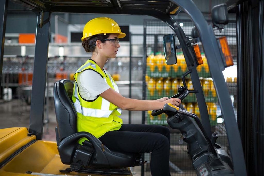 Nên học lái xe nâng ở những cơ sở uy tín Nên học lái xe nâng ở những cơ sở uy tín